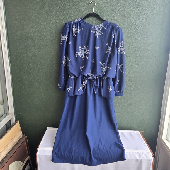 1980's Vintage Blue & White Floral Dress Size Large - Picture 2 of 11